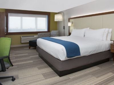 Hotel Express & Suites- Casino By Ihg